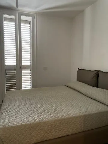 Domus Mazzini Апартаменты Каттолика